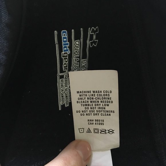 *SOLD Under Armour Cold Gear 3.0 Base Pants - Picture 4 of 5